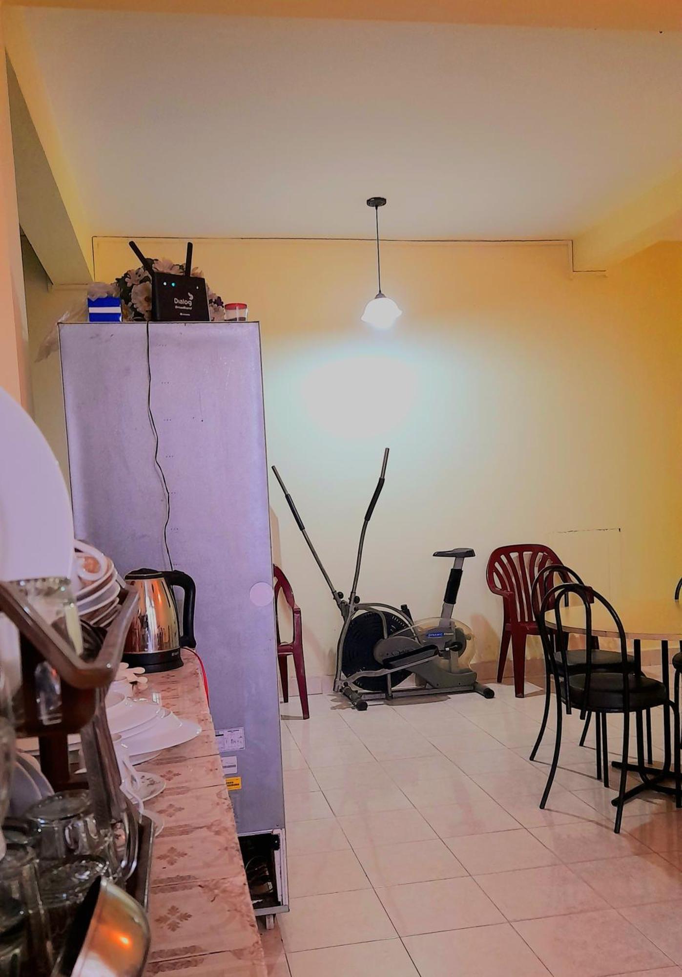 Madara Hotel Horana Buitenkant foto
